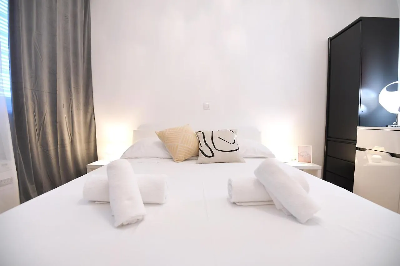 Apartment Lari Zara
